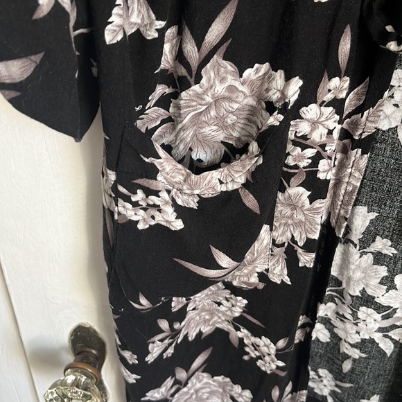 Spiritual Gangster Maya Floral Kimono - Picture 6 of 9